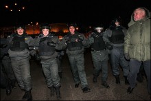 03 mentyy 220x147 2012.01.31. Москва. Триумфальная площадь
