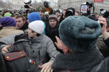 D20I8851 220x146 Масленица на площади Революции: столкновения с провокаторами